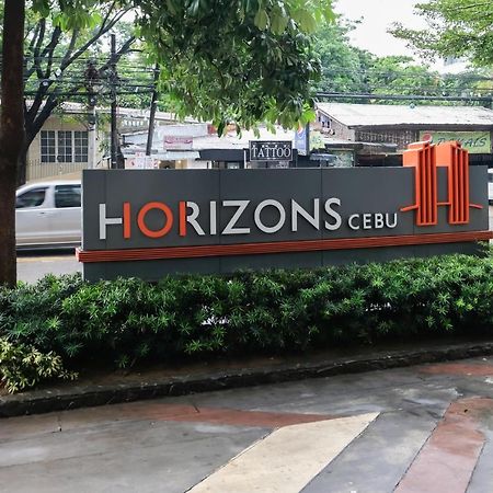 Ezeniel'S Place At Horizons 101 Condominium Cebu ภายนอก รูปภาพ