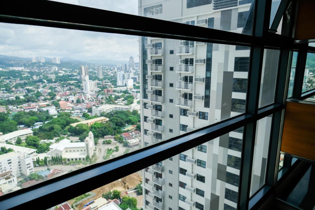 Ezeniel'S Place At Horizons 101 Condominium Cebu ภายนอก รูปภาพ